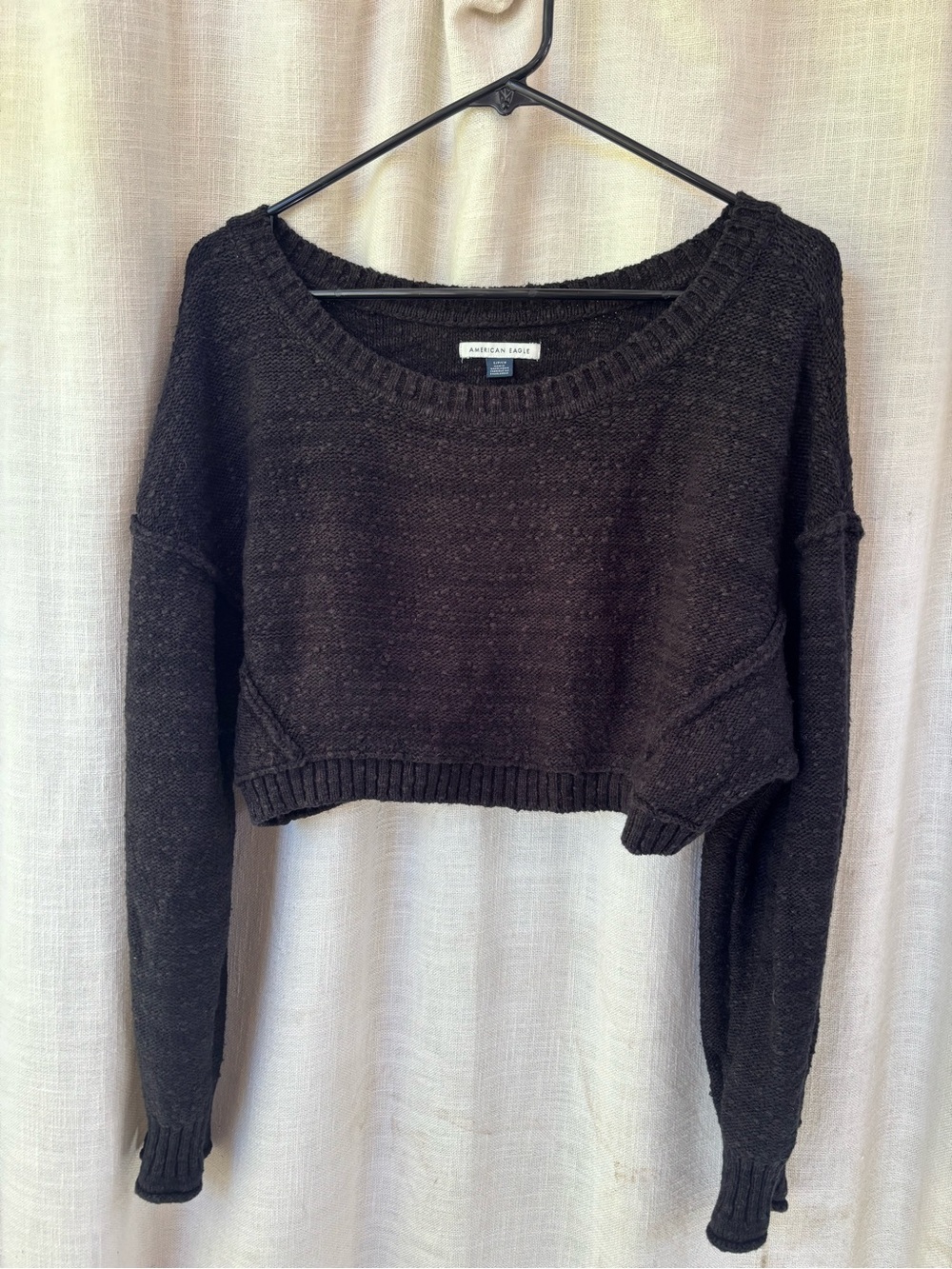 American Eagle Outfitters Black Cropped Scoop Neck Sweater *NO DISCOLORATION*